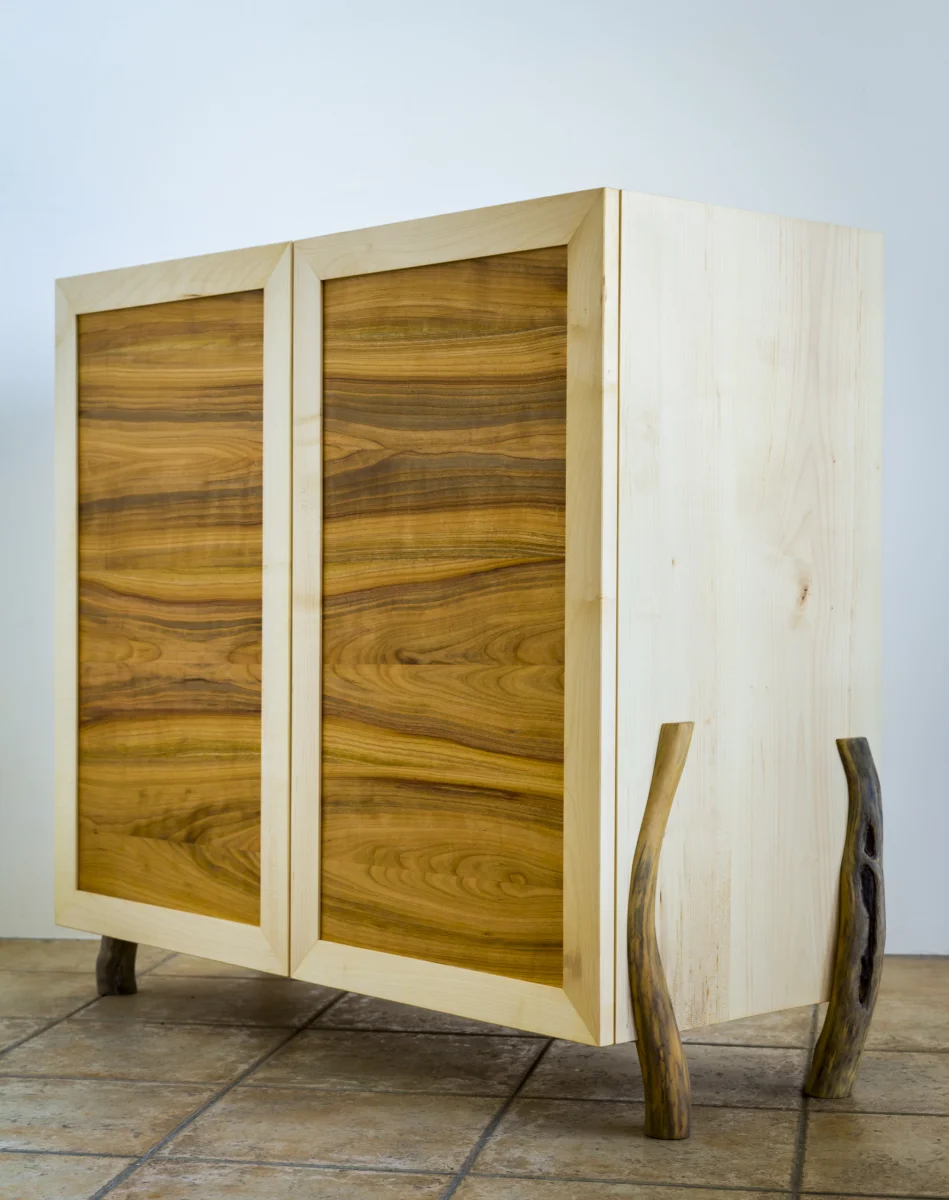 Armoire